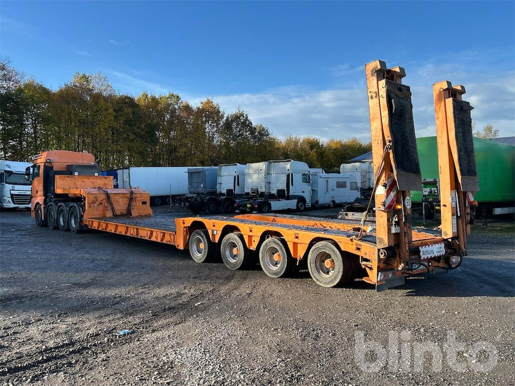 MAN TGX 26.540 8x4/4 BLS + Langendorf Tieflader SATH 40/41 S - Тягач, Низькорамна платформа напівпричіп: фото 3 MAN TGX 26.540 8x4/4 BLS + Langendorf Tieflader SATH 40/41 S - Тягач, Низькорамна платформа напівпричіп: фото 3