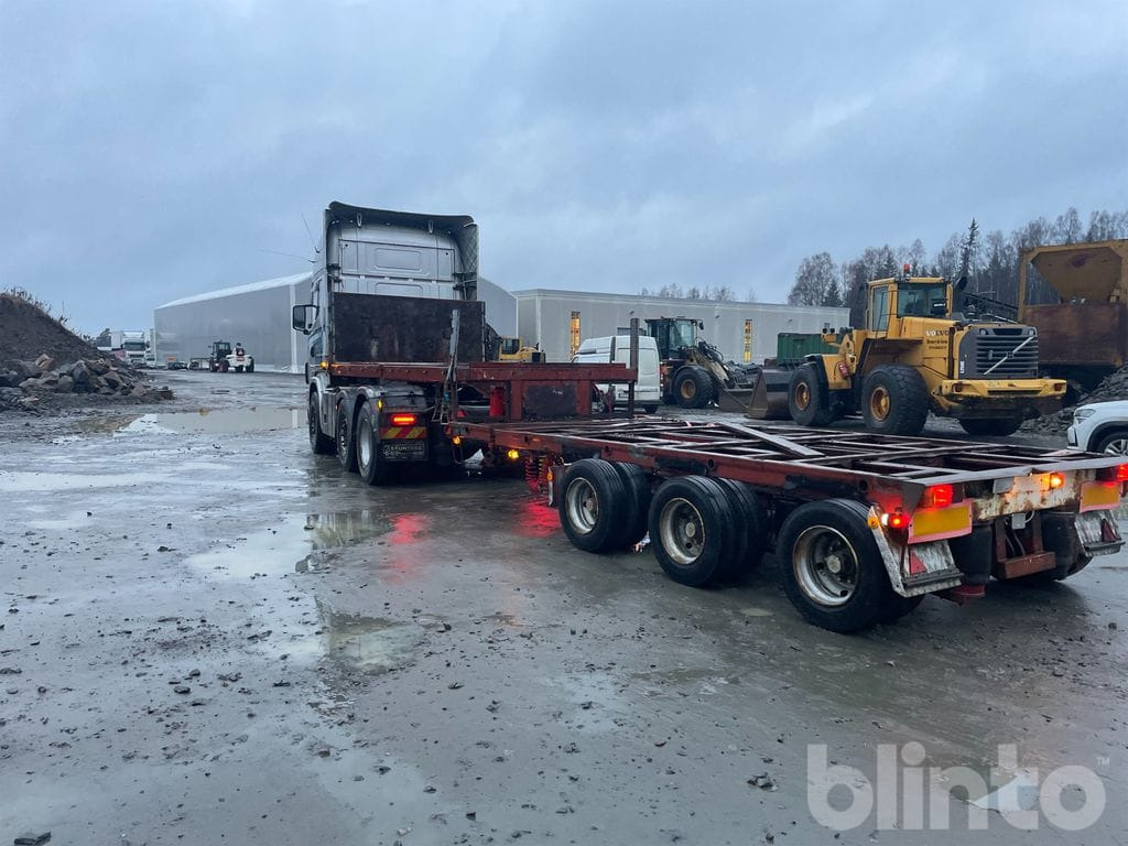 SCANIA R124LA6X2/4 NA med trailer - Тягач, Бортовий напівпричіп/ Платформа: фото 4 SCANIA R124LA6X2/4 NA med trailer - Тягач, Бортовий напівпричіп/ Платформа: фото 4