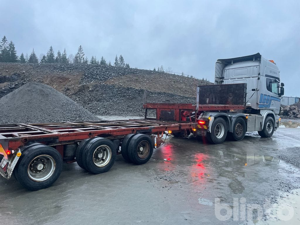 SCANIA R124LA6X2/4 NA med trailer - Тягач, Бортовий напівпричіп/ Платформа: фото 3 SCANIA R124LA6X2/4 NA med trailer - Тягач, Бортовий напівпричіп/ Платформа: фото 3