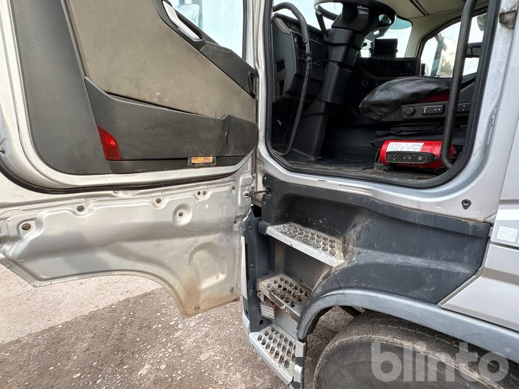 Тягач VOLVO: фото 49