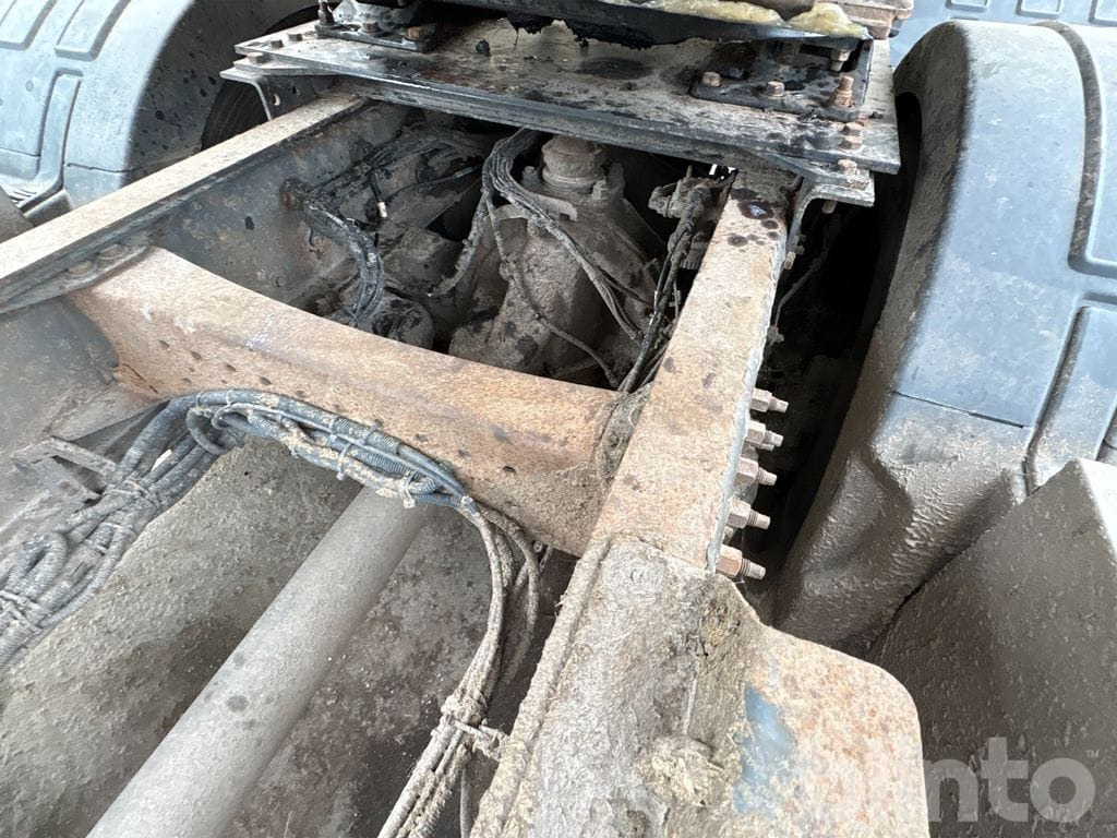 Тягач VOLVO: фото 44