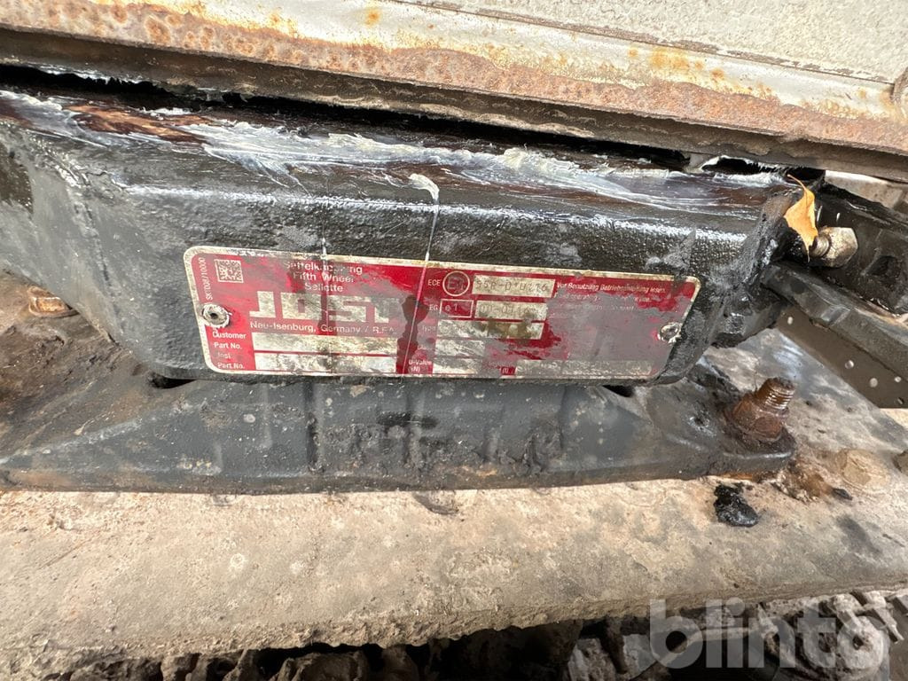 Тягач VOLVO: фото 14