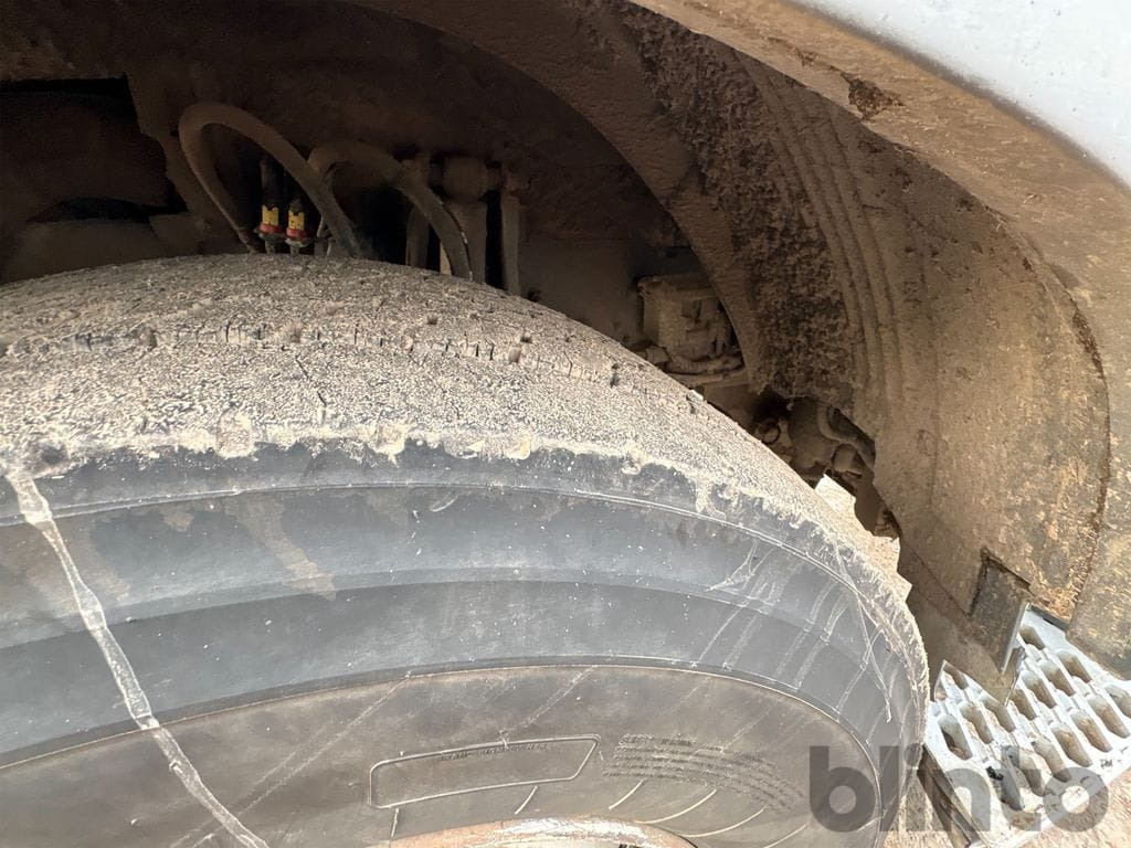 Тягач VOLVO: фото 25