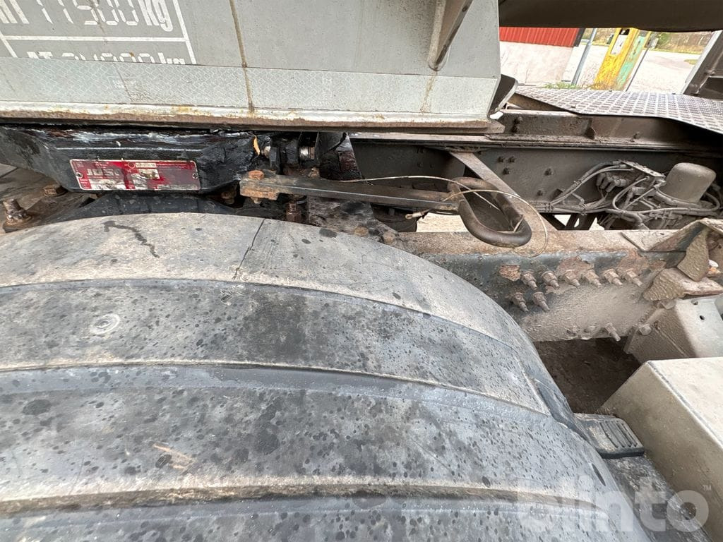 Тягач VOLVO: фото 15