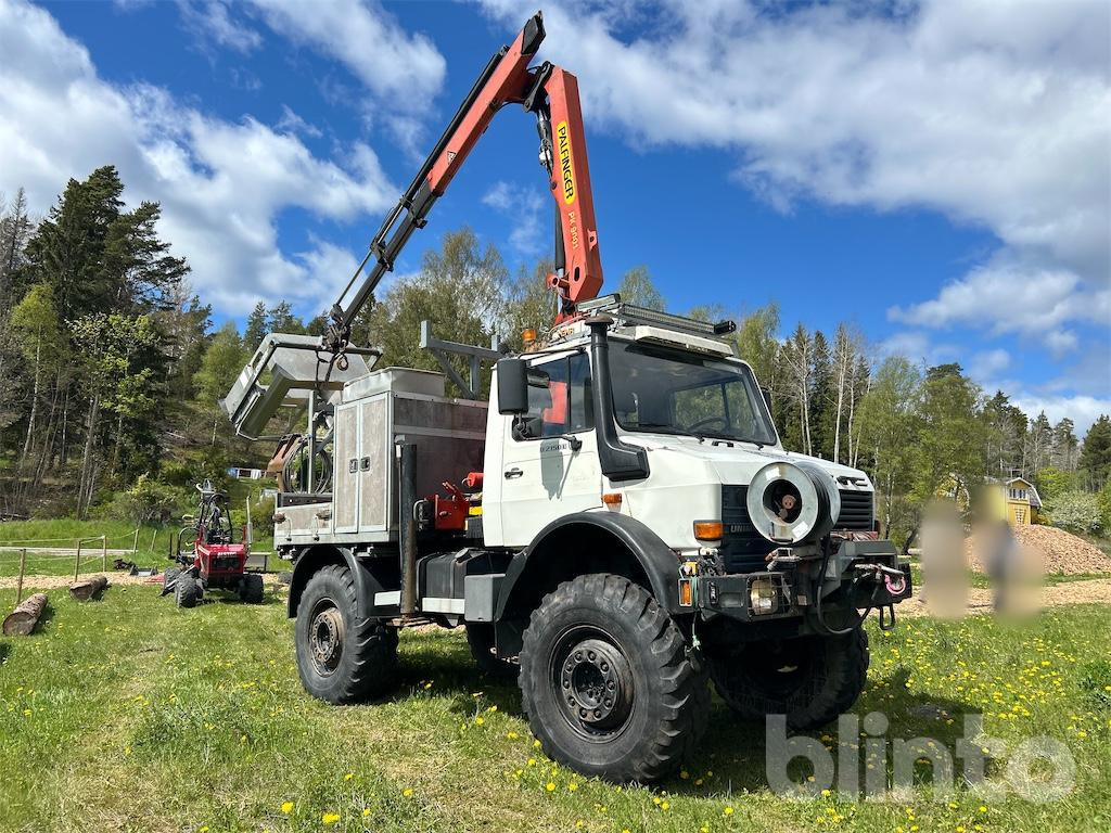 UNIMOG U 2150 L 4X4 med kran / personkorg / grävaggregat - Вантажівка з маніпулятором: фото 3 UNIMOG U 2150 L 4X4 med kran / personkorg / grävaggregat - Вантажівка з маніпулятором: фото 3