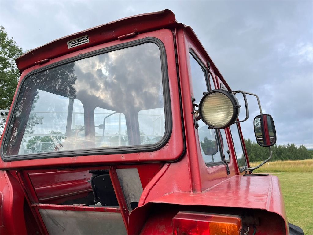Трактор VOLVO-BM T 650: фото 50