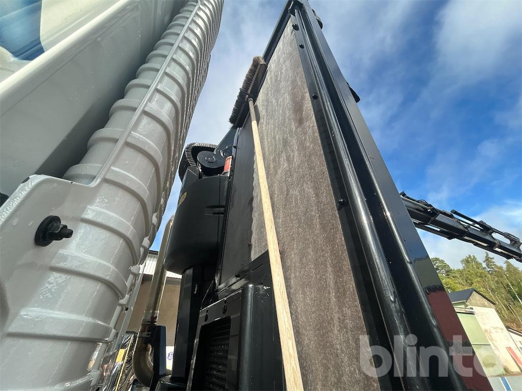 Бортова вантажівка/ Платформа, Вантажівка з маніпулятором VOLVO FH 8*4 Palfinger PK: фото 13