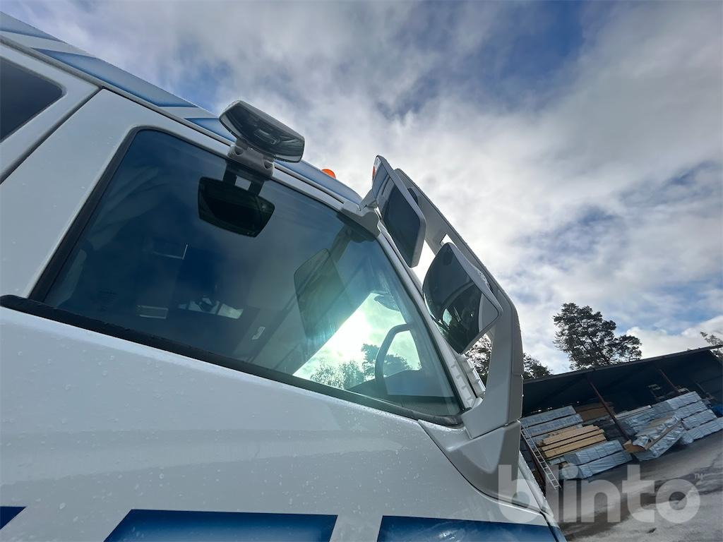 Бортова вантажівка/ Платформа, Вантажівка з маніпулятором VOLVO FH 8*4 Palfinger PK: фото 26