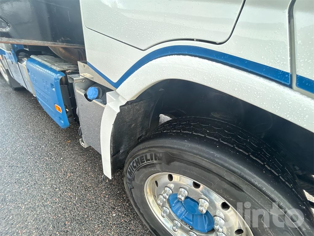 Бортова вантажівка/ Платформа, Вантажівка з маніпулятором VOLVO FH 8*4 Palfinger PK: фото 28