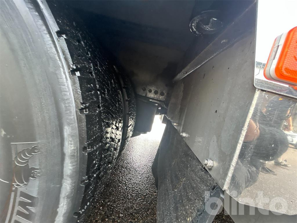 Бортова вантажівка/ Платформа, Вантажівка з маніпулятором VOLVO FH 8*4 Palfinger PK: фото 41