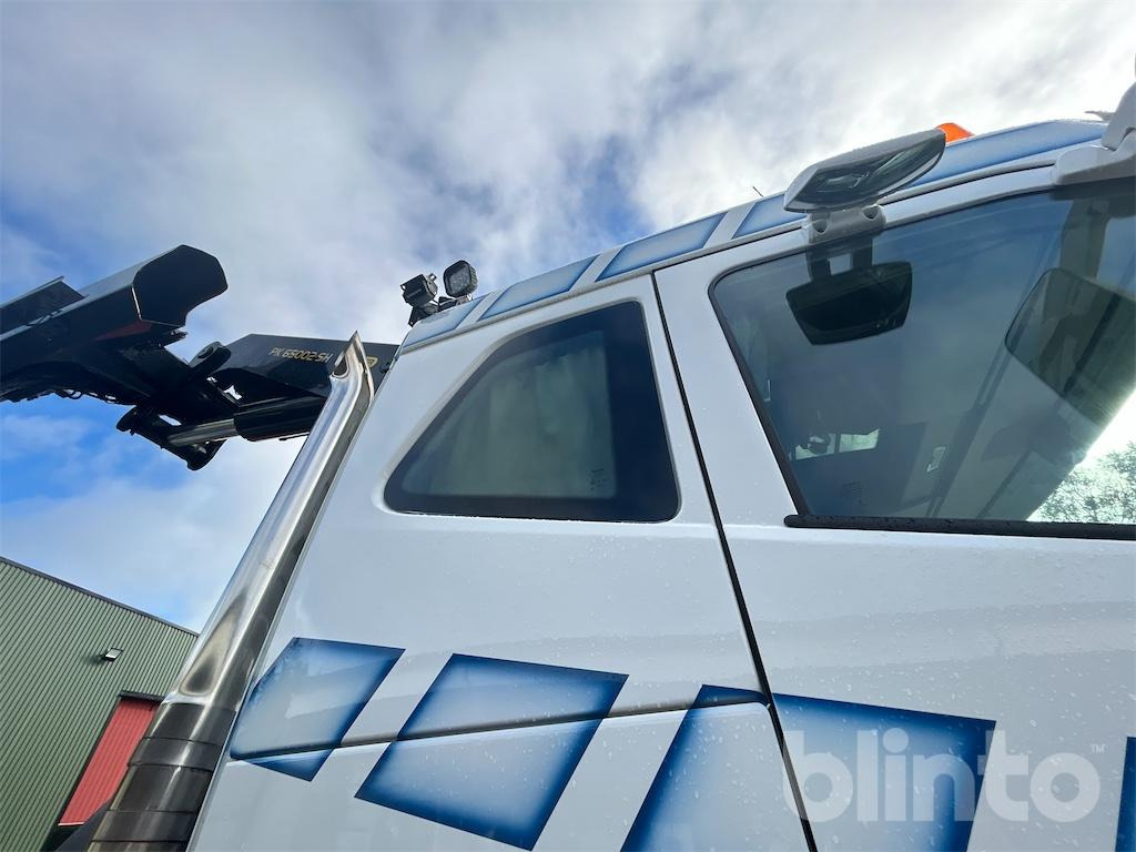 Бортова вантажівка/ Платформа, Вантажівка з маніпулятором VOLVO FH 8*4 Palfinger PK: фото 27