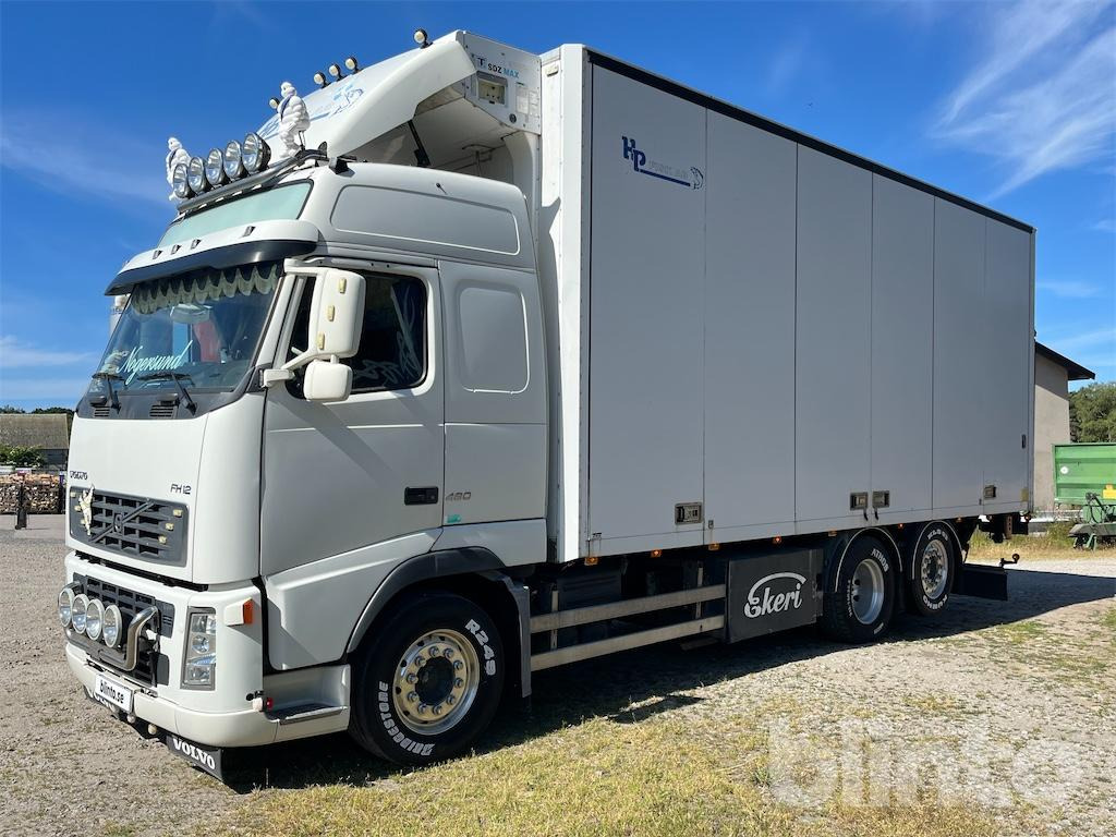 VOLVO FH12 6X2 - Рефрижератор вантажівка: фото 1 VOLVO FH12 6X2 - Рефрижератор вантажівка: фото 1