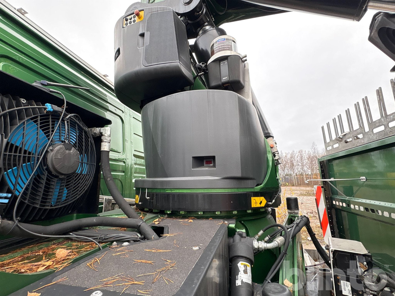 Бортова вантажівка/ Платформа, Вантажівка з маніпулятором VOLVO FM 460 8x4 Tridem: фото 20