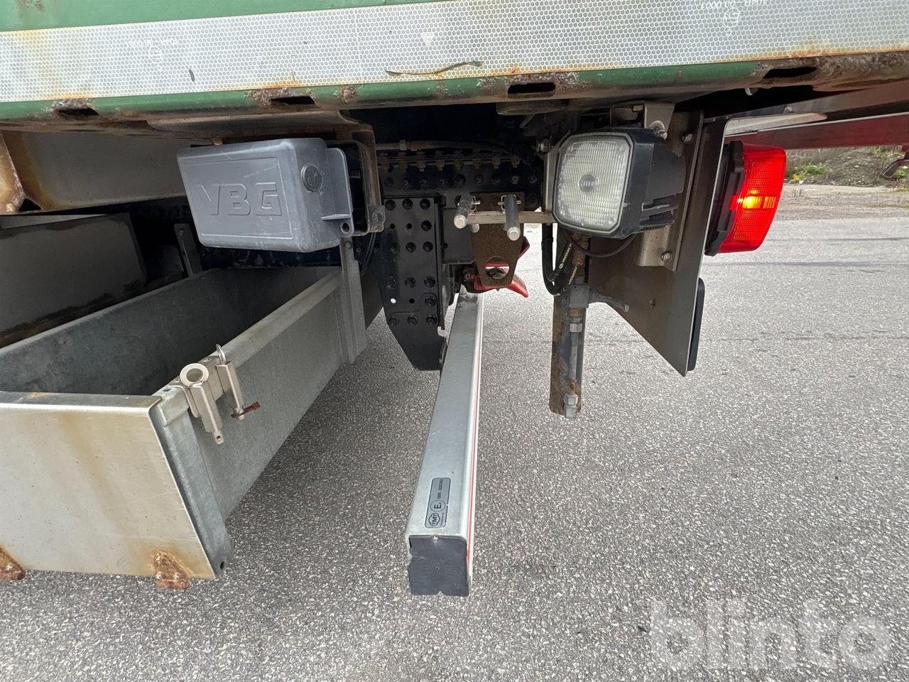 Бортова вантажівка/ Платформа, Вантажівка з маніпулятором VOLVO FM 460 8x4 Tridem: фото 40