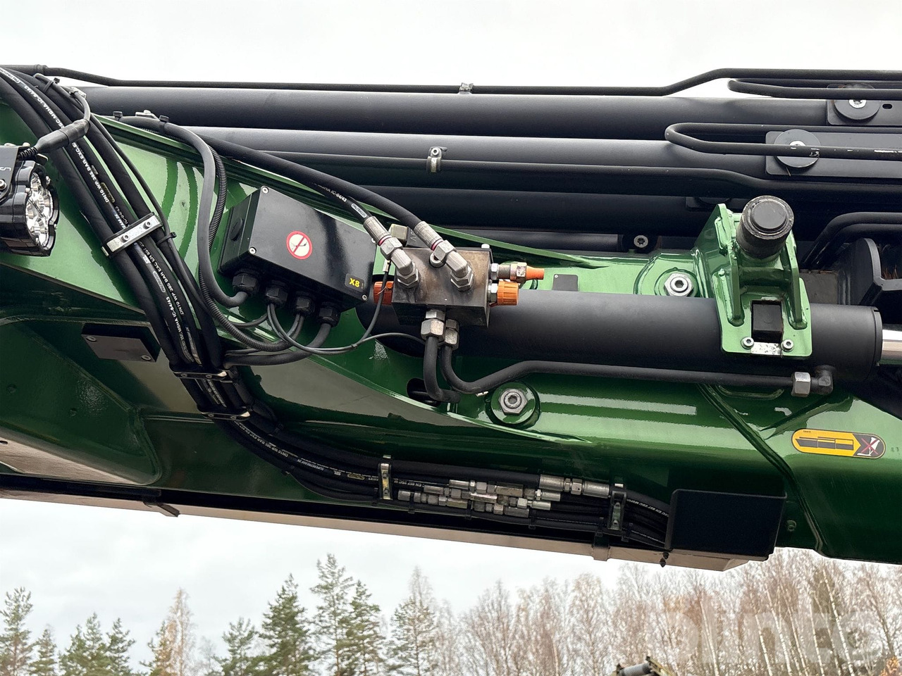 Бортова вантажівка/ Платформа, Вантажівка з маніпулятором VOLVO FM 460 8x4 Tridem: фото 26