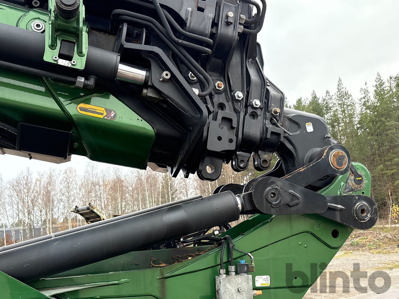 Бортова вантажівка/ Платформа, Вантажівка з маніпулятором VOLVO FM 460 8x4 Tridem: фото 27