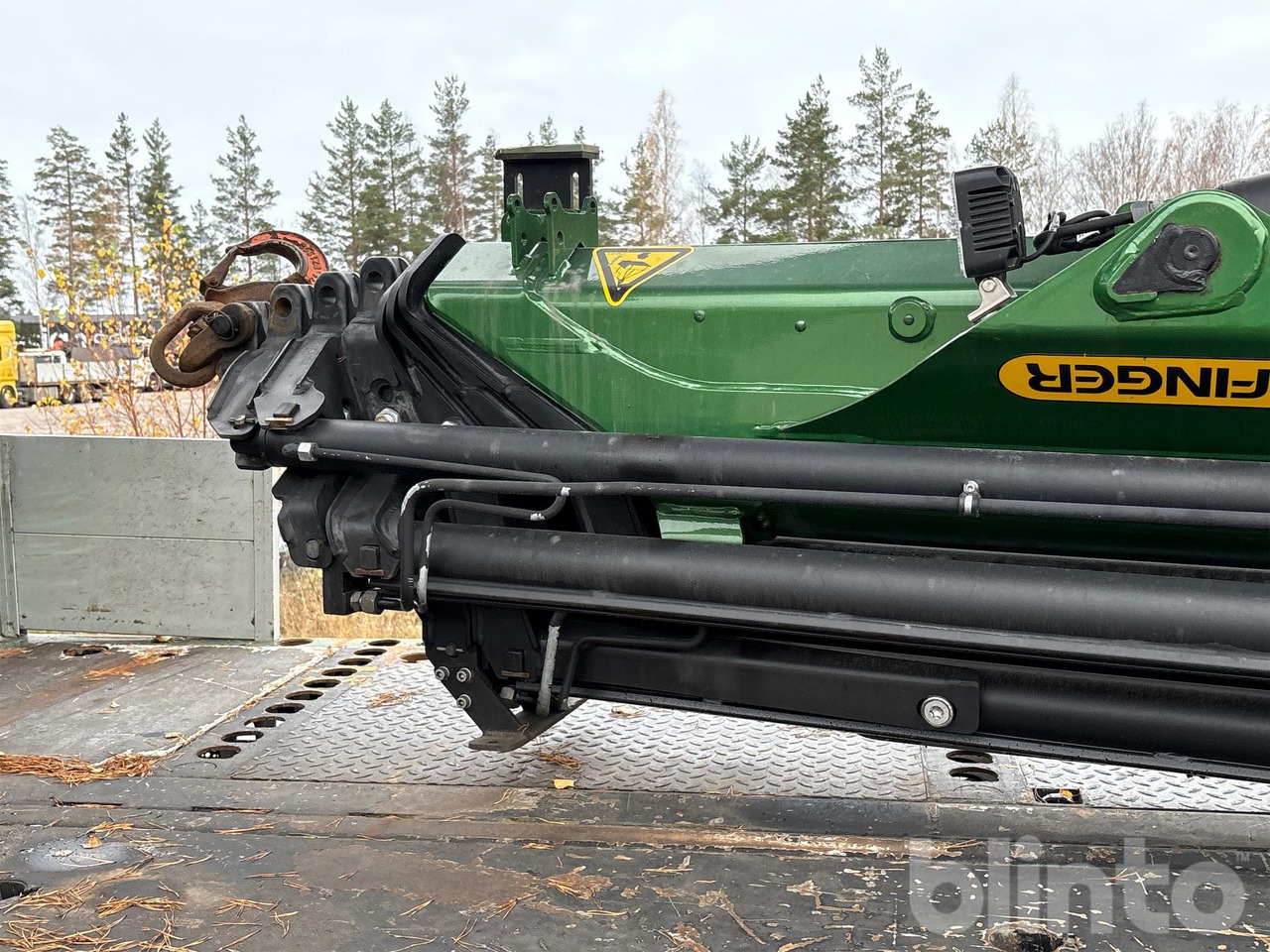 Бортова вантажівка/ Платформа, Вантажівка з маніпулятором VOLVO FM 460 8x4 Tridem: фото 29