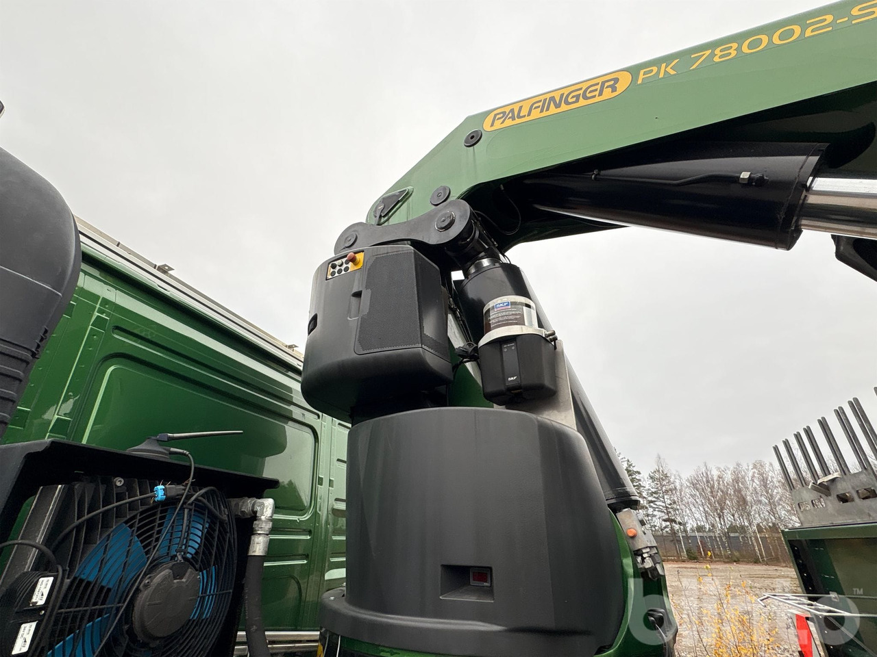 Бортова вантажівка/ Платформа, Вантажівка з маніпулятором VOLVO FM 460 8x4 Tridem: фото 22