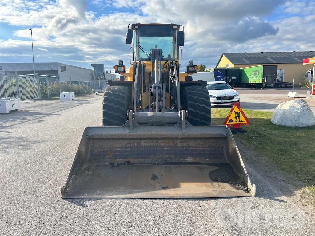 VOLVO L90D - Колісний навантажувач: фото 3 VOLVO L90D - Колісний навантажувач: фото 3