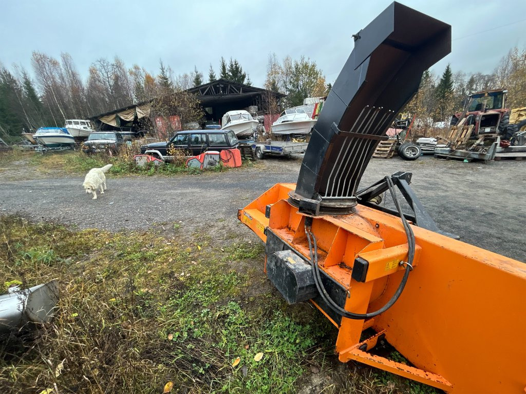 Vestbjörn s-2450 - Роторний снігоочисник: фото 4 Vestbjörn s-2450 - Роторний снігоочисник: фото 4