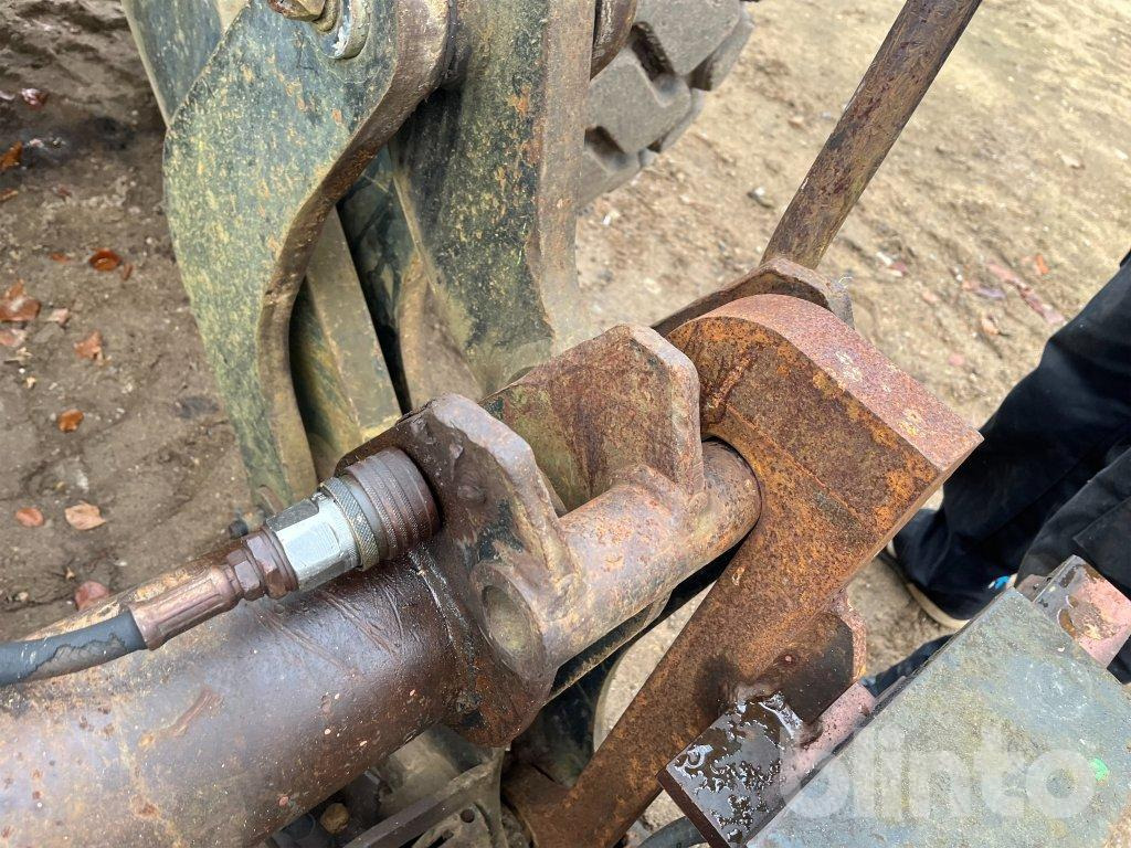 Колісний навантажувач Volvo BM L90: фото 32