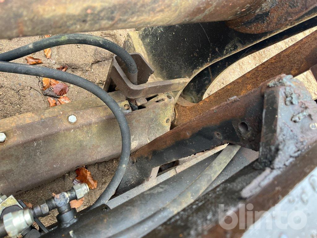 Колісний навантажувач Volvo BM L90: фото 28