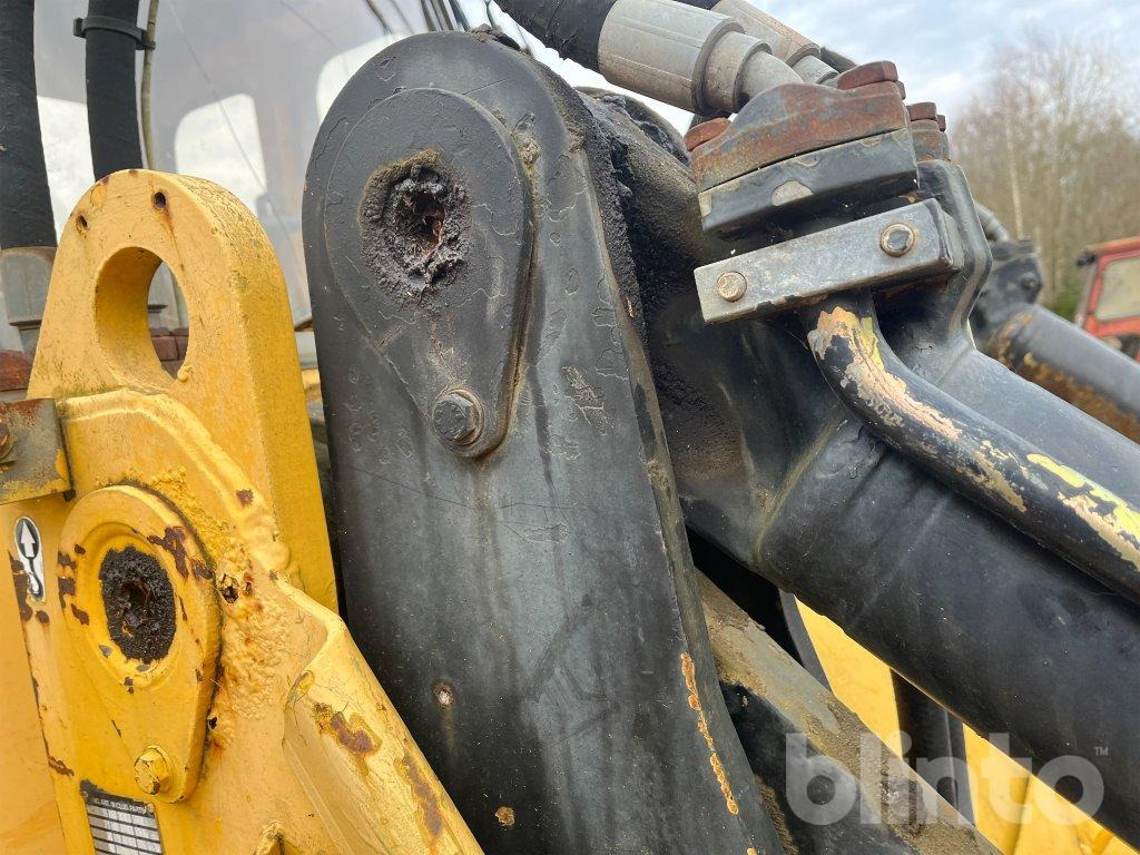 Колісний навантажувач Volvo BM L90: фото 45