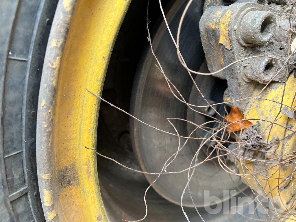 Колісний навантажувач Volvo BM L90: фото 41