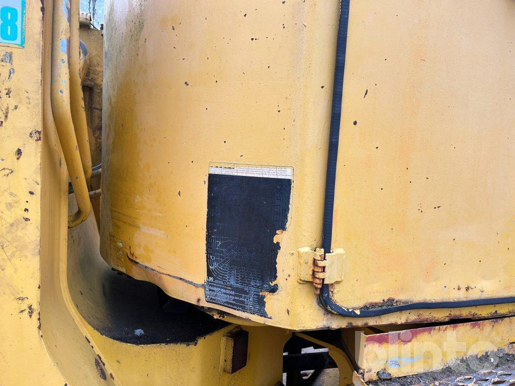 Колісний навантажувач Volvo BM L90: фото 15