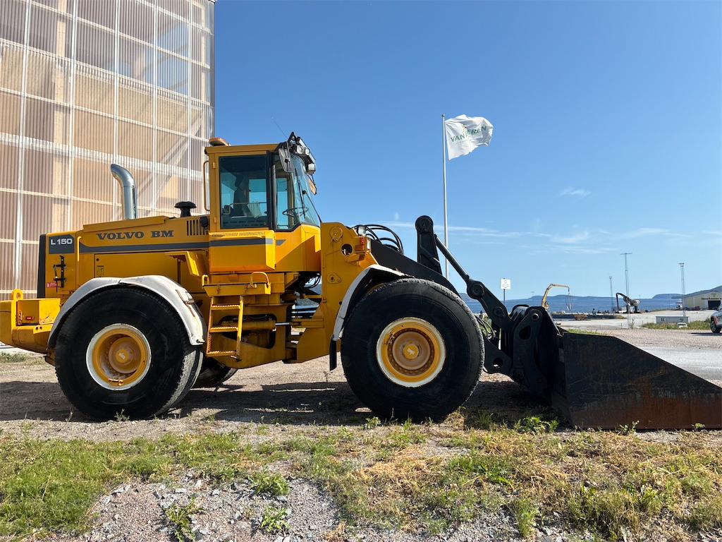 Volvo L150 - Колісний навантажувач: фото 4 Volvo L150 - Колісний навантажувач: фото 4