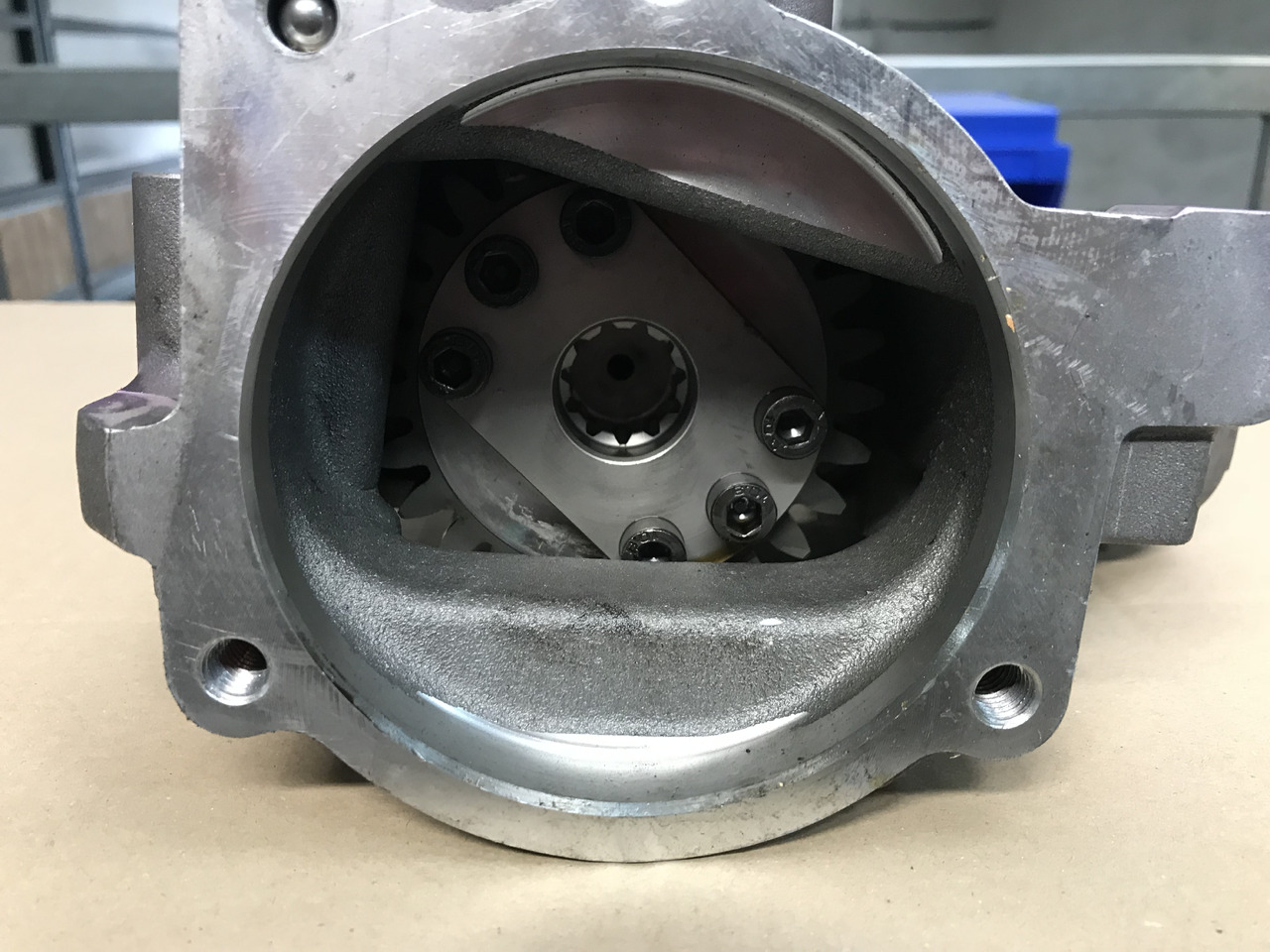 CARCASSA RIDUTTORE ASSEMBLAGGIO POMPA CARBURANTE ALTA PRESSIONE MAN 51385075020 - Паливний насос в категорії Вантажівки: фото 4 CARCASSA RIDUTTORE ASSEMBLAGGIO POMPA CARBURANTE ALTA PRESSIONE MAN 51385075020 - Паливний насос в категорії Вантажівки: фото 4
