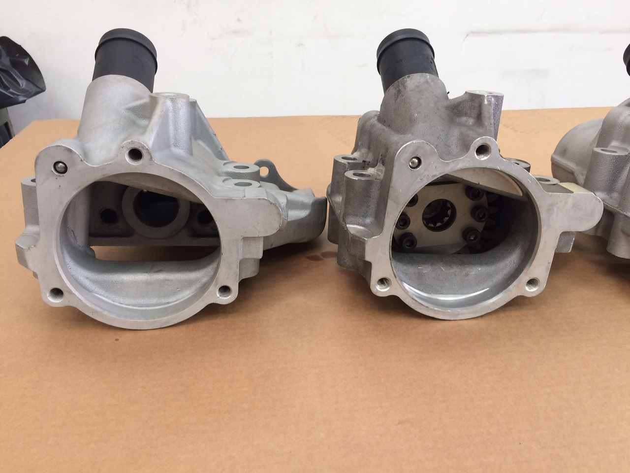 CARCASSA RIDUTTORE PER POMPA CARBURANTE ALTA PRESSIONE - MOTORI MAN D2066 / D2676 - Паливний насос в категорії Вантажівки: фото 5 CARCASSA RIDUTTORE PER POMPA CARBURANTE ALTA PRESSIONE - MOTORI MAN D2066 / D2676 - Паливний насос в категорії Вантажівки: фото 5
