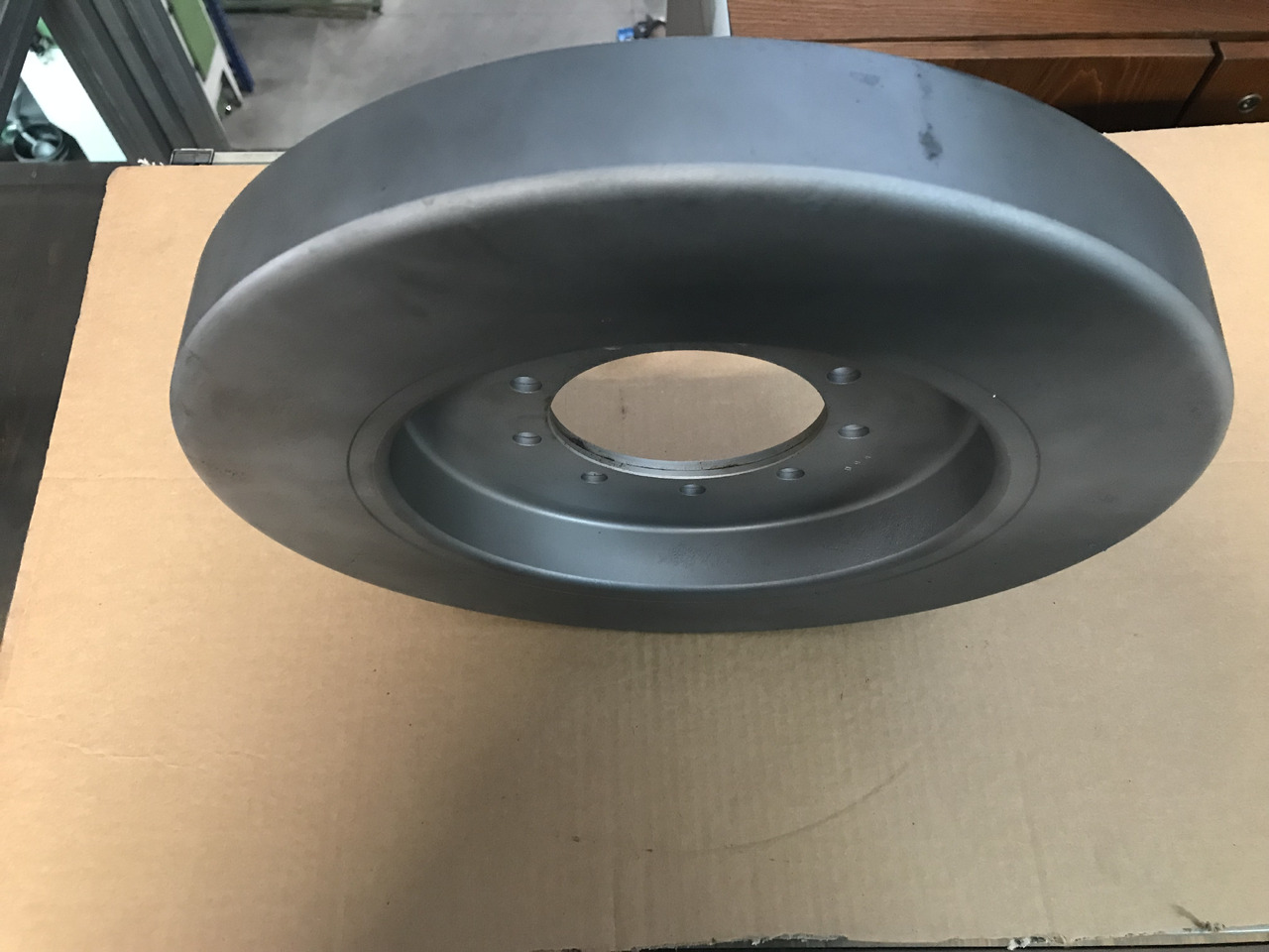 SMORZATORE VIBRAZIONI ALBERO A GOMITI MOTORE MAN D2066 / D2676 - Двигун та запчастини в категорії Вантажівки: фото 3 SMORZATORE VIBRAZIONI ALBERO A GOMITI MOTORE MAN D2066 / D2676 - Двигун та запчастини в категорії Вантажівки: фото 3