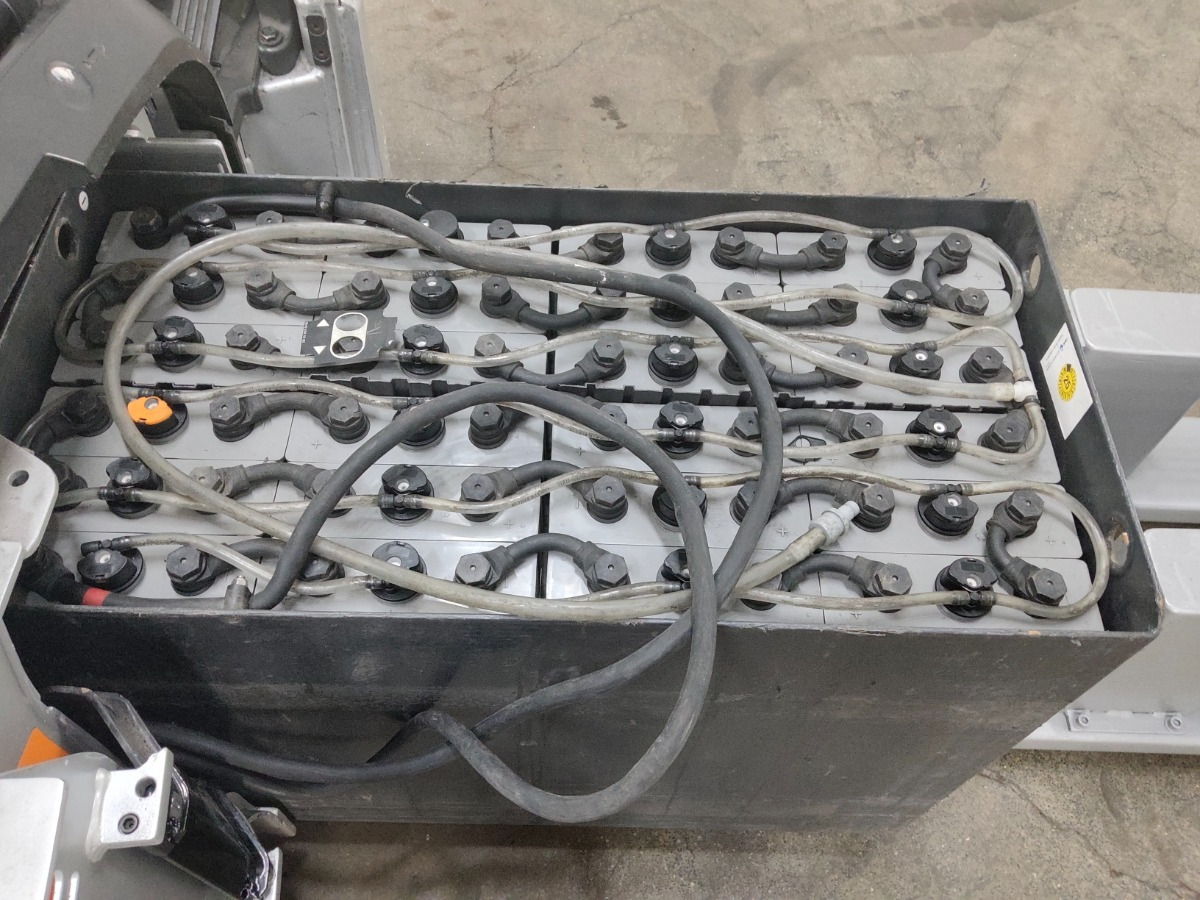 Still LTX70 - Складські тягач: фото 4 Still LTX70 - Складські тягач: фото 4