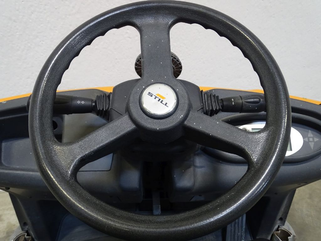 Still LTX80 - Складські тягач: фото 3 Still LTX80 - Складські тягач: фото 3