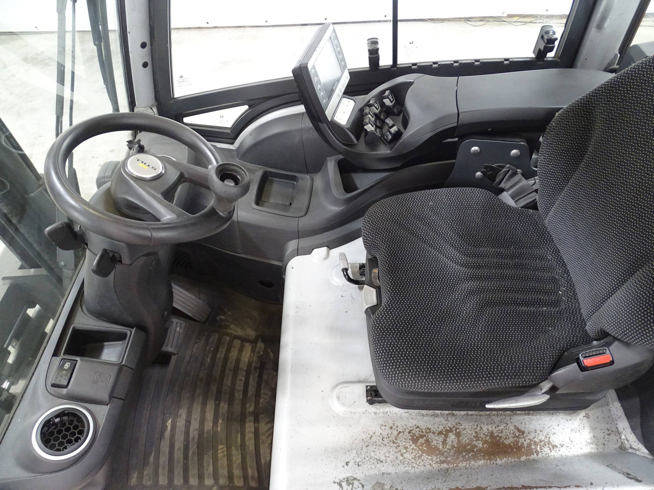 Still RX20-16C - Електронавантажувач: фото 3 Still RX20-16C - Електронавантажувач: фото 3