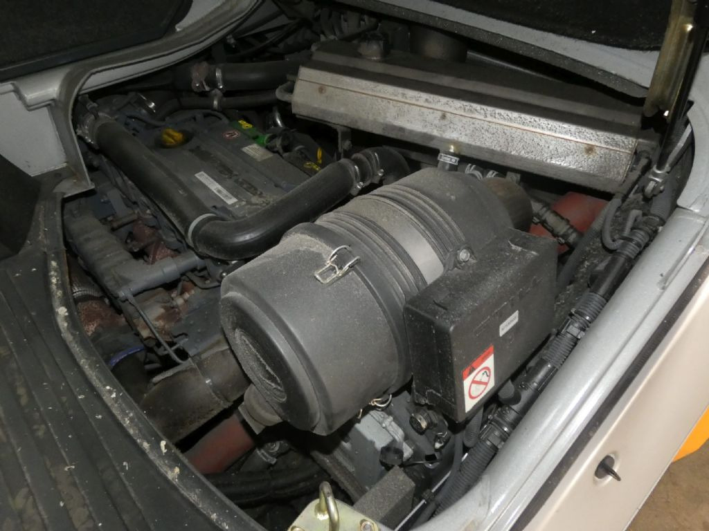 Still RX70-80/900 - Дизельний навантажувач: фото 4 Still RX70-80/900 - Дизельний навантажувач: фото 4