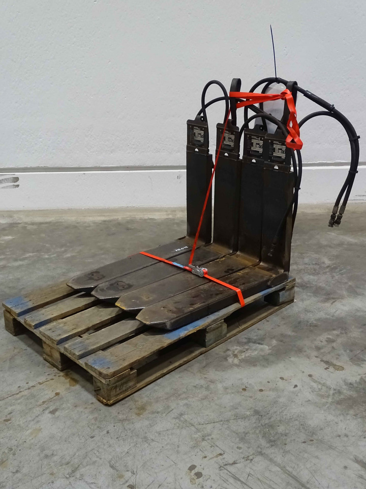 Weitere 2XANBAUGERÄTE - Вила: фото 1 Weitere 2XANBAUGERÄTE - Вила: фото 1