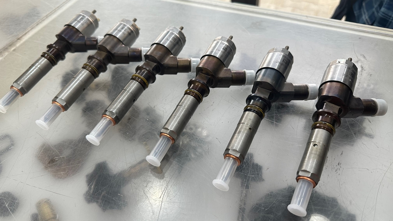 CATERPILLAR Injector 2645A753 - Інжектор в категорії Будівельна техніка: фото 4 CATERPILLAR Injector 2645A753 - Інжектор в категорії Будівельна техніка: фото 4