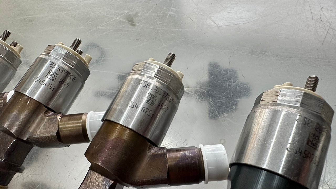 CATERPILLAR Injector 2645A753 - Інжектор в категорії Будівельна техніка: фото 5 CATERPILLAR Injector 2645A753 - Інжектор в категорії Будівельна техніка: фото 5