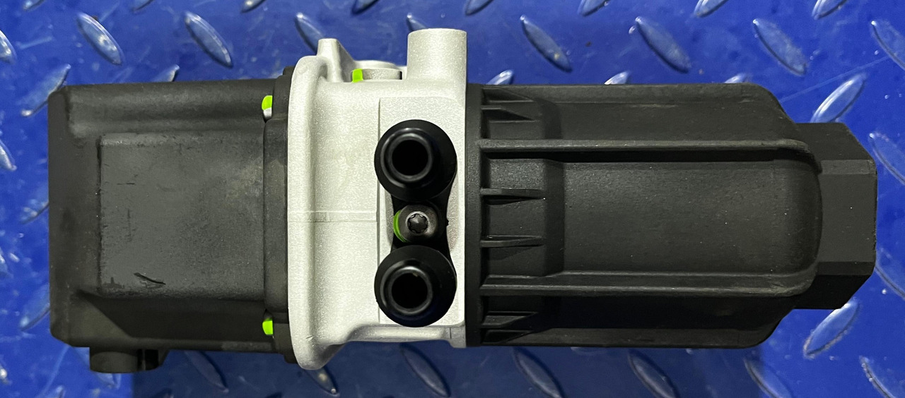 MERCEDES-BENZ AdBlue Pump Reconditioned Mercedes Actros MP5 - Бак AdBlue: фото 5 MERCEDES-BENZ AdBlue Pump Reconditioned Mercedes Actros MP5 - Бак AdBlue: фото 5