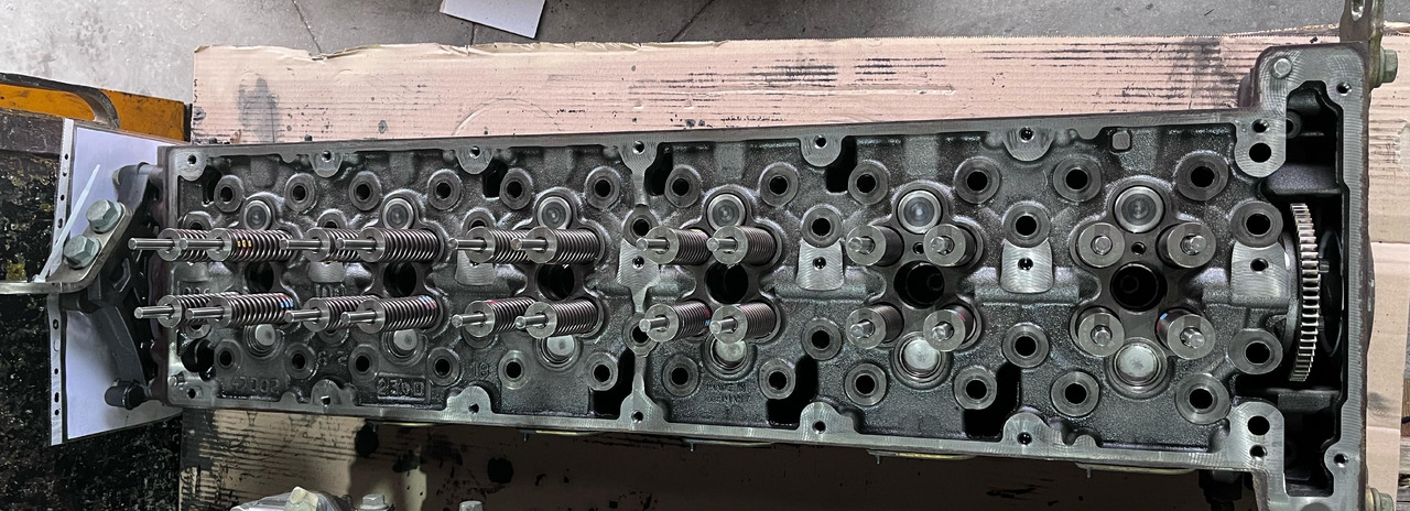 Mercedes Actros MP4 Euro 6 Cylinderhead OM470 - Двигун та запчастини в категорії Вантажівки: фото 1 Mercedes Actros MP4 Euro 6 Cylinderhead OM470 - Двигун та запчастини в категорії Вантажівки: фото 1