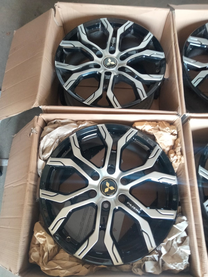 Mitsubishi Pajero L200 20 Zoll original Rims KBA50710 - Колісний диск в категорії Легкові автомобілі: фото 2 Mitsubishi Pajero L200 20 Zoll original Rims KBA50710 - Колісний диск в категорії Легкові автомобілі: фото 2