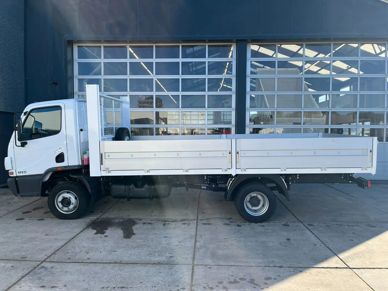 Mercedes-Benz Accelo 915 4x2 Flatbed with dropsides - Бортова вантажівка/ Платформа: фото 2 Mercedes-Benz Accelo 915 4x2 Flatbed with dropsides - Бортова вантажівка/ Платформа: фото 2