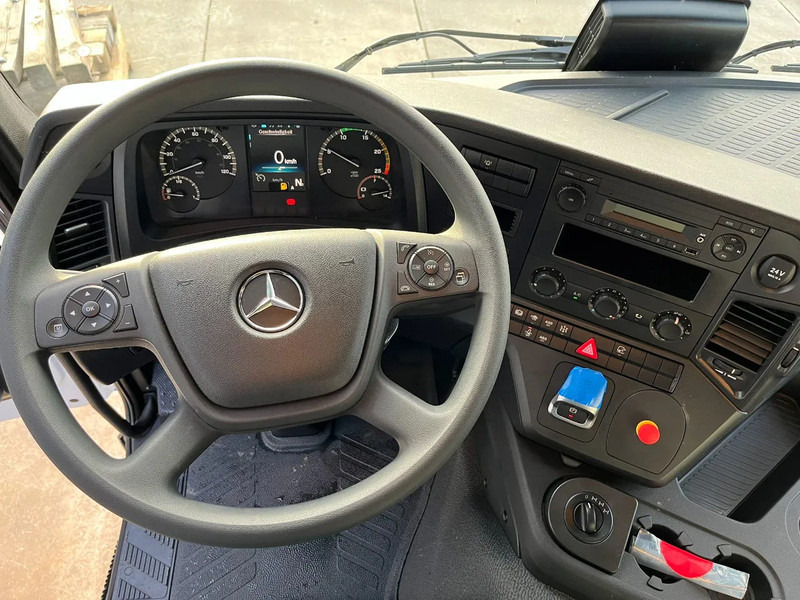 Новий Тентована вантажівка Mercedes-Benz Arocs 3340 A 6x6 Cargo Truck: фото 11