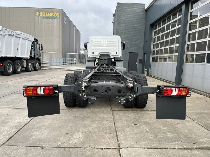 Mercedes-Benz Axor 3344 6x4 Chassis Cabin - Вантажівка шасі: фото 5 Mercedes-Benz Axor 3344 6x4 Chassis Cabin - Вантажівка шасі: фото 5
