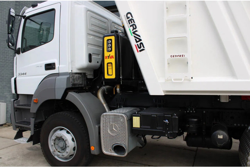 Mercedes-Benz Axor 3344 K 6x4 Tipper Truck в лізинг Mercedes-Benz Axor 3344 K 6x4 Tipper Truck: фото 11