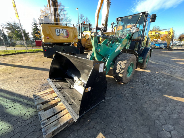 Cat 906M - Колісний навантажувач: фото 3 Cat 906M - Колісний навантажувач: фото 3