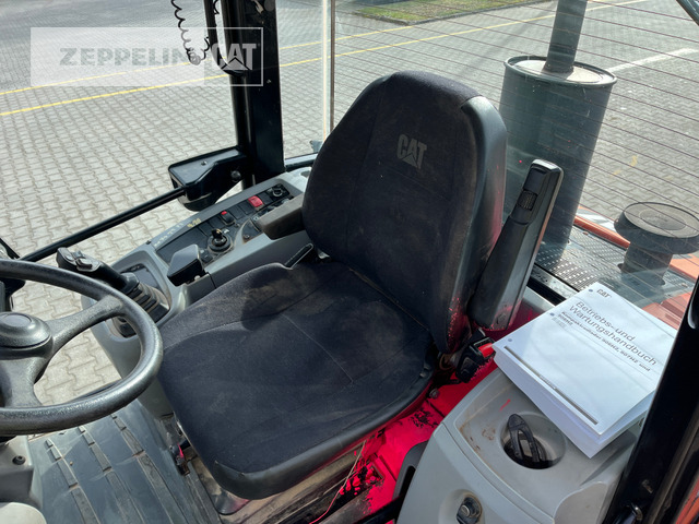 Колісний навантажувач Cat 908H: фото 26