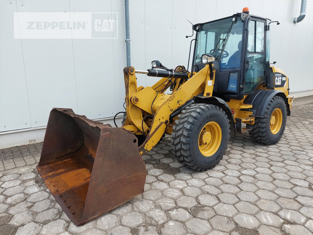 Cat 908M - Колісний навантажувач: фото 1 Cat 908M - Колісний навантажувач: фото 1